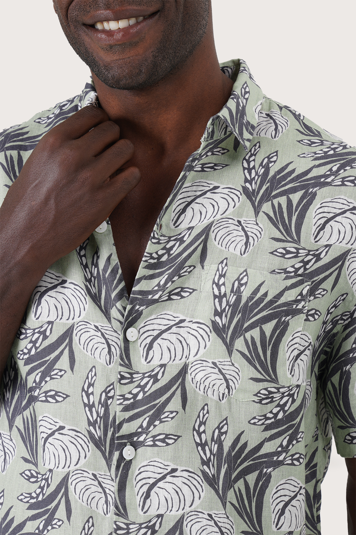 Angkasa Linen Shirt Heart Leaves