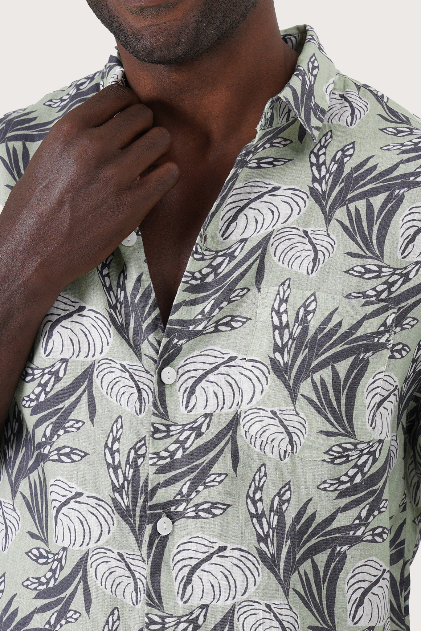 Angkasa Linen Shirt Heart Leaves