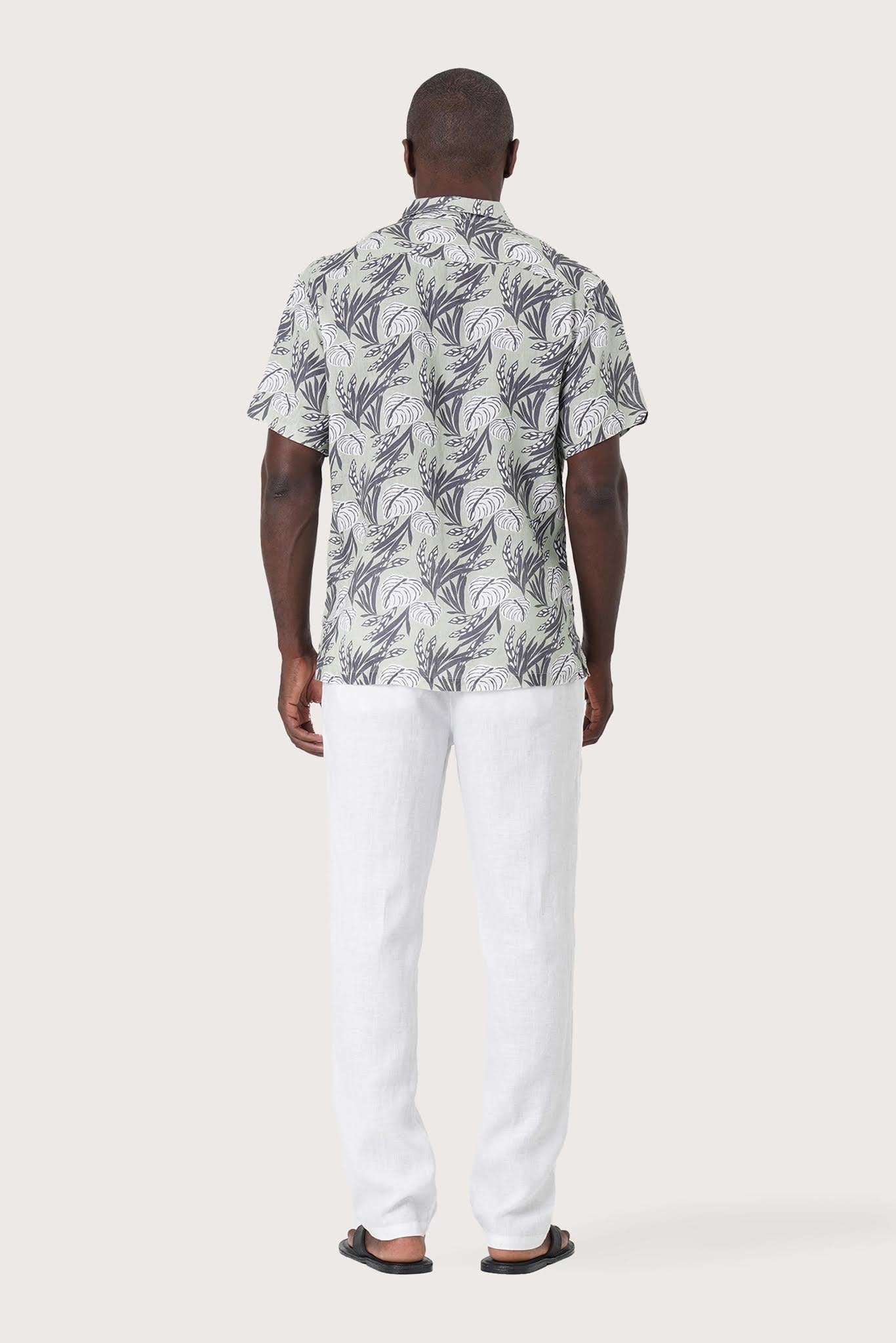 Angkasa Linen Shirt Heart Leaves