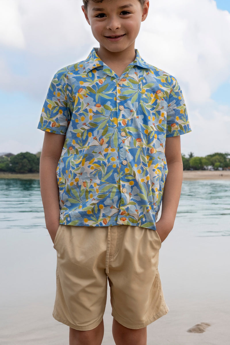 Resort-inspired styling featuring the Bali Tropical Shirt in Blue Forest print