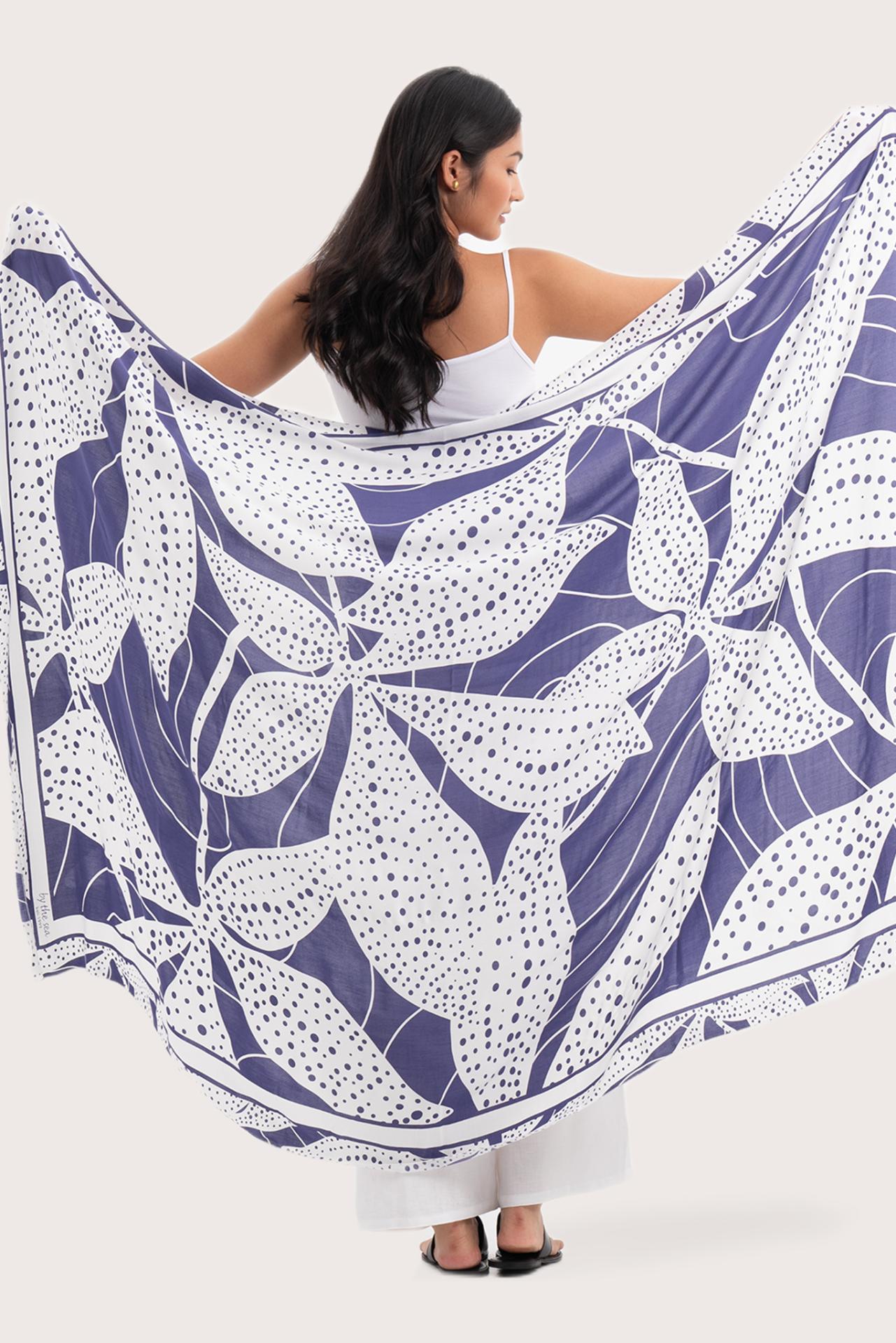 Calinda Sarong Flower Dots