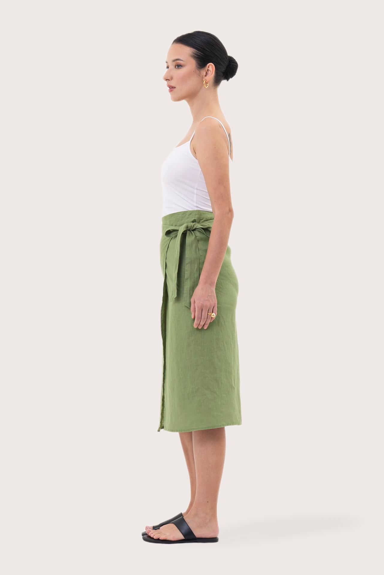 Kofiau Wrap Linen Skirt Green