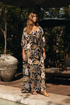 Nami Kaftan Batik Flower Black