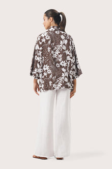 Ombak Outerwear Marrone