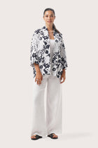 Ombak Outerwear White and Navy