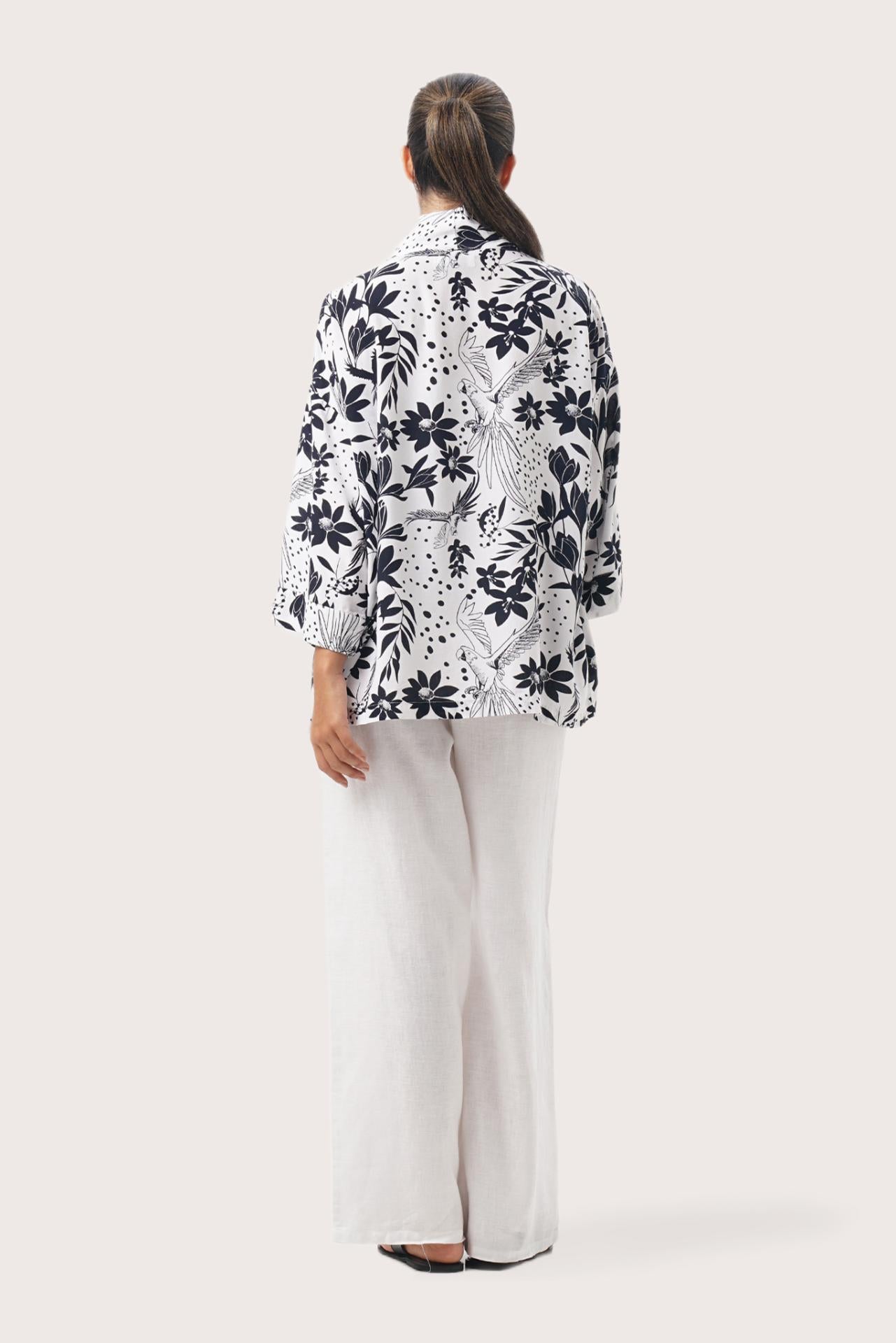 Ombak Outerwear White and Navy