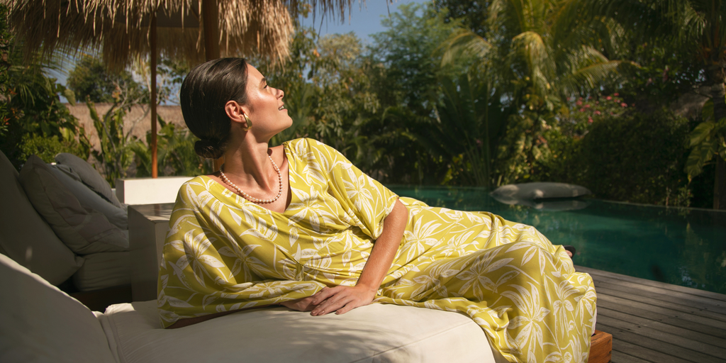 Yellow-Kaftan-bythesea2