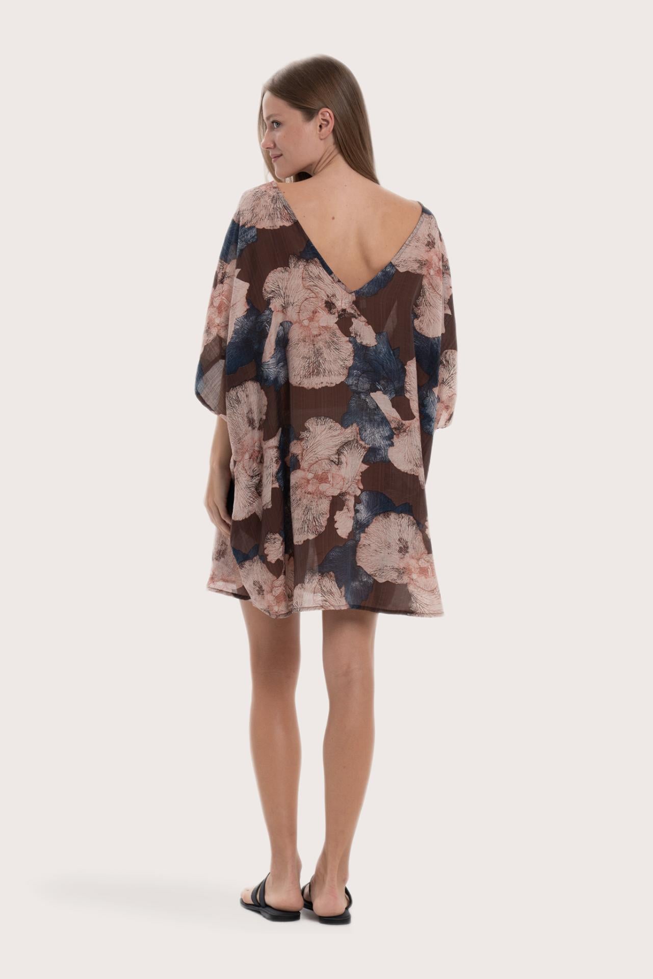 Back view of the brown Malva short kaftan with a relaxed flowing silhouette