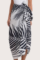 Refined Palma print detail on the Amaya Sarong