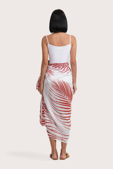 Flowing back silhouette of the Amaya Sarong in Palma