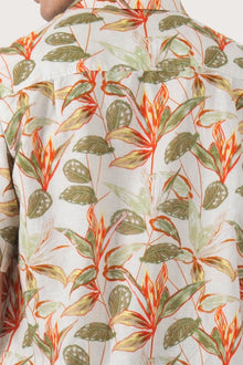 Open collar and button-front detail of the Asa Loose Fit Shirt Begonia in Green by By The Sea Bali