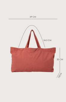 measurement details of Barcha Totebag Red