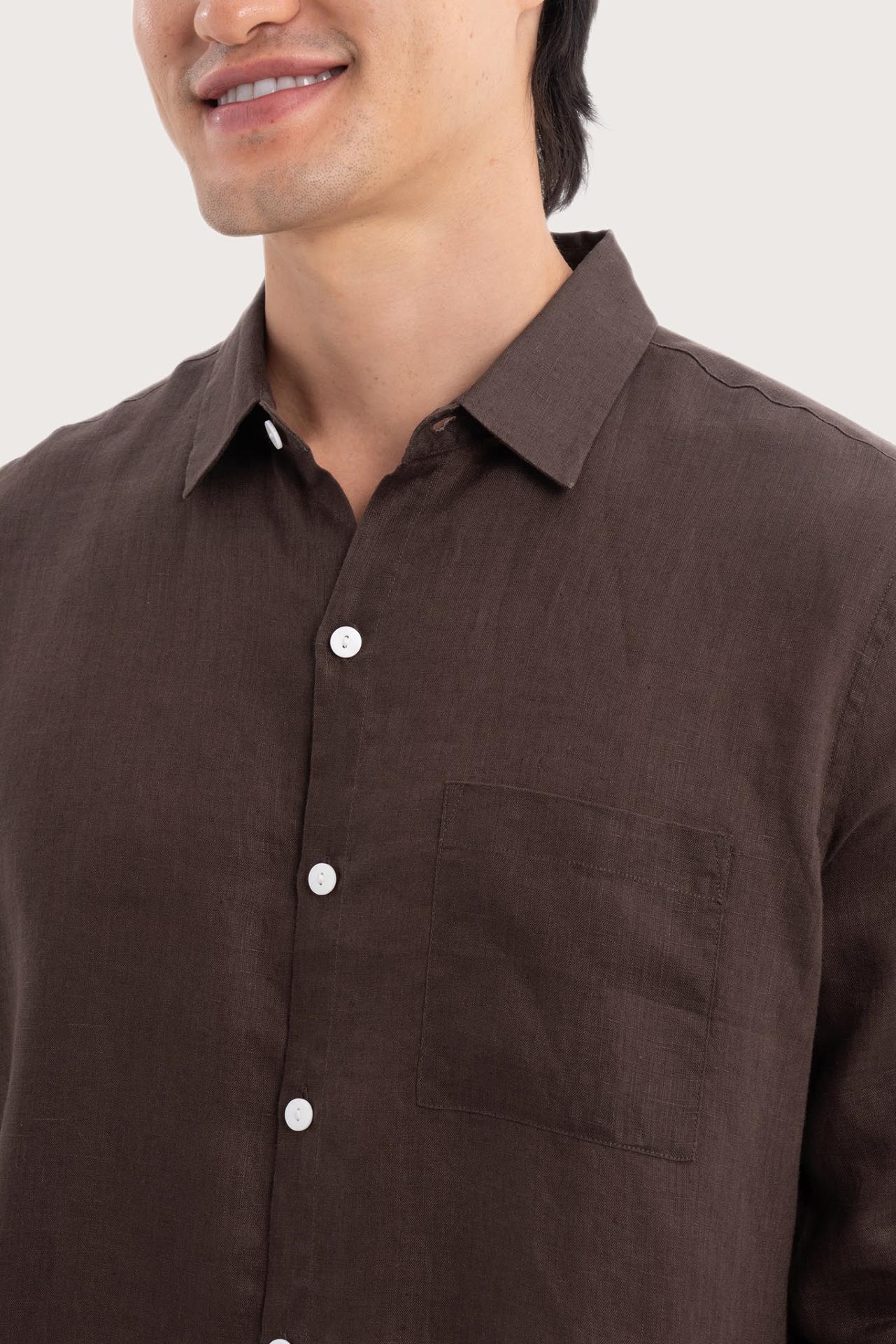 Close-up fabric and collar detail of the Baron Linen Shirt Brown by By The Sea Bali