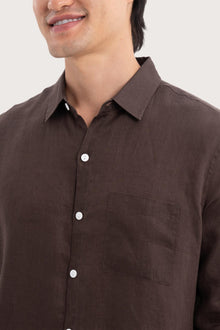 Close-up fabric and collar detail of the Baron Linen Shirt Brown by By The Sea Bali