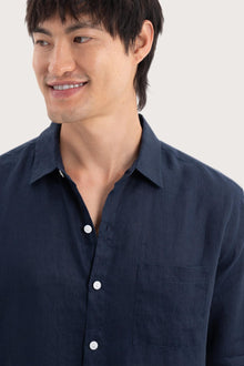 Close-up fabric and collar detail of the Baron Linen Shirt Navy by By The Sea Bali