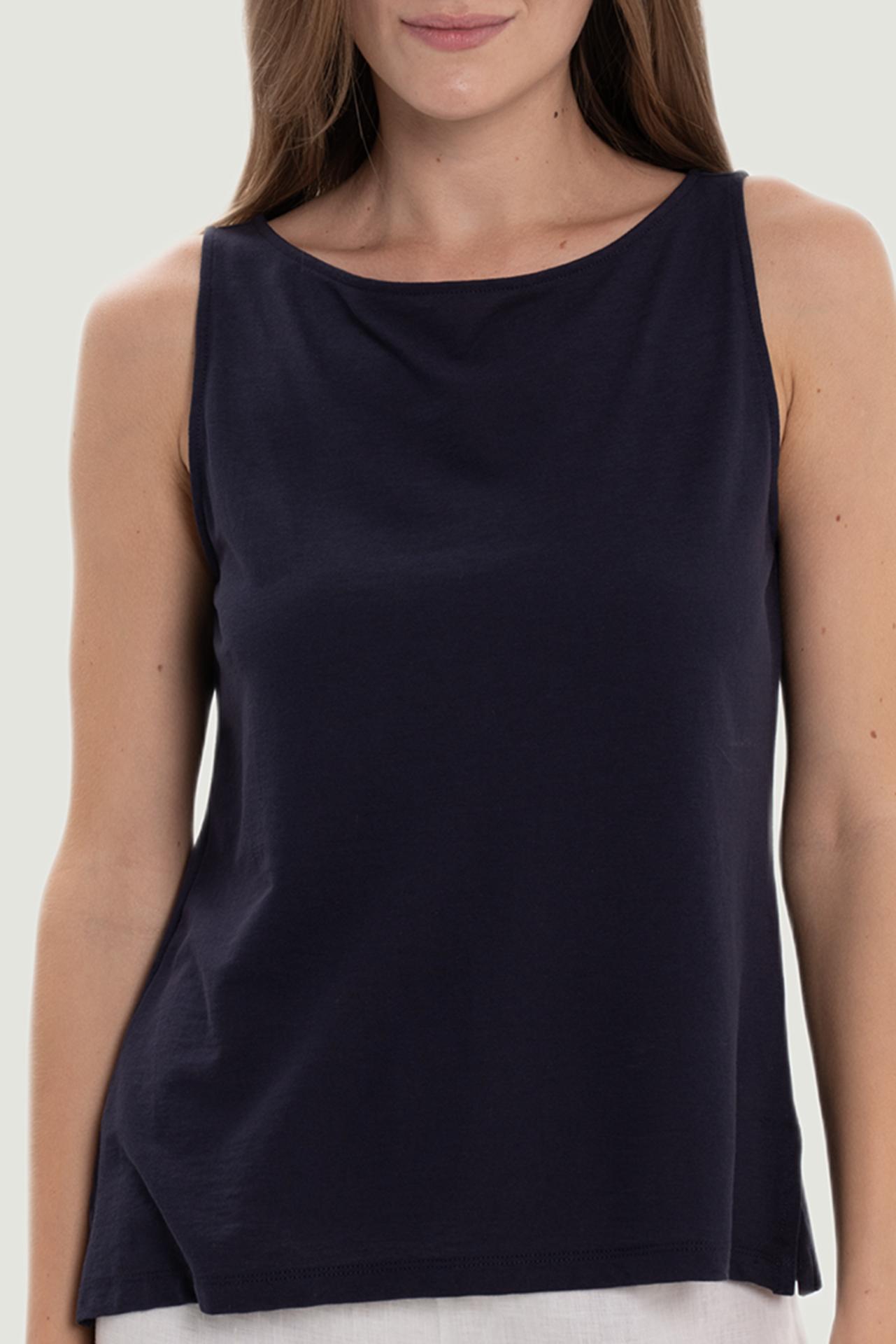 Premium fabric texture and thoughtful craftsmanship in a rich Navy tone