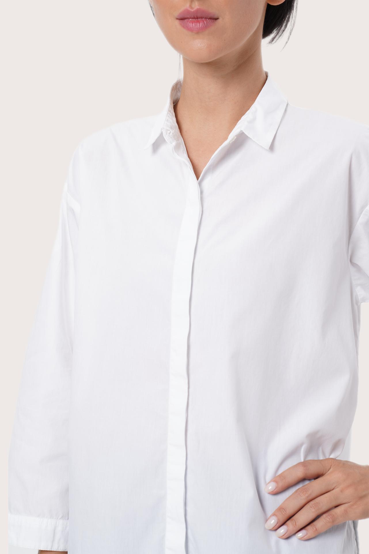 By The Sea Bali Tailored detail of the Bey Loose Shirt in White