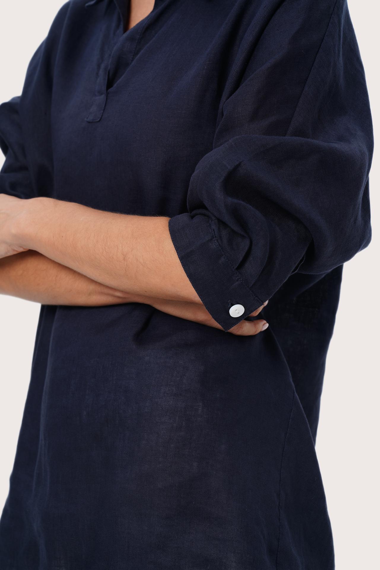 By The Sea Bali Tailored detail of the Faye Linen Shirt in Navy
