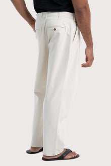 Detailed back view highlighting the finishing of the creme Joey Pant