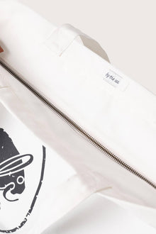 Close-up detail of the Kaia Bag White highlighting premium materials and refined finishing