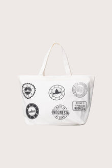 By The Sea Bali Kaia Bag in white featuring a spacious design and timeless resort elegance