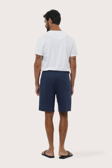 Back view of the La Brisa linen bermuda shorts with a relaxed and tailored silhouette