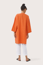 Back view of the Linen Haori Outerwear Sicilia highlighting the garment shape and drape