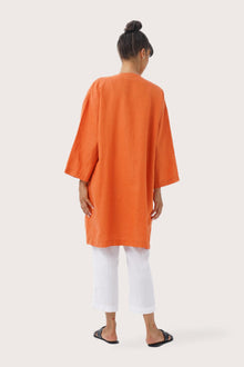 Back view of the Linen Haori Outerwear Sicilia highlighting the garment shape and drape