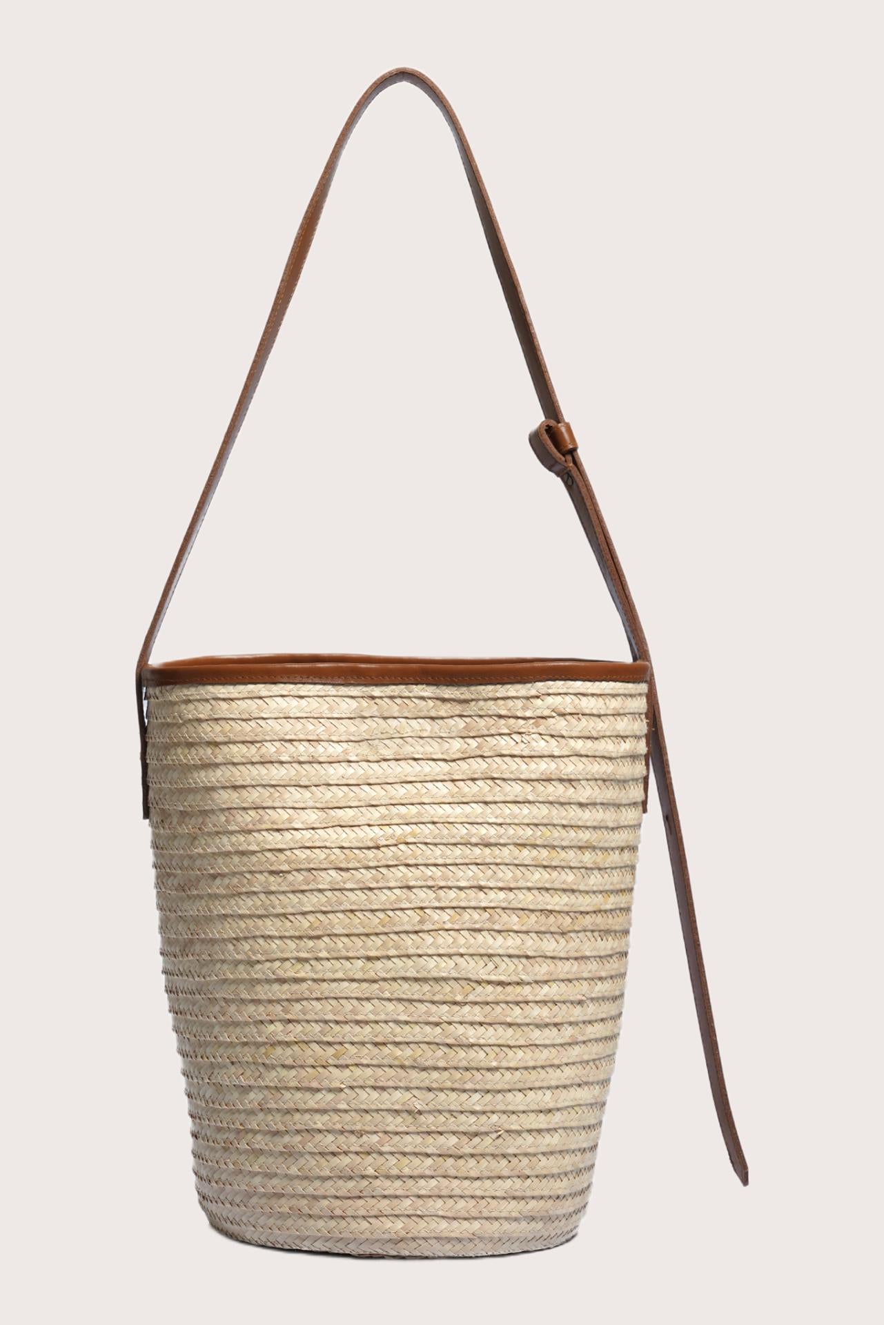 Back view of the Marine Bag Light Brown showcasing artisanal craftsmanship and clean lines