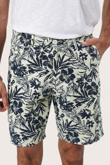 Waistband and pocket detail of the Little Palm Light Green Paulo Bermuda Shorts by By The Sea Bali