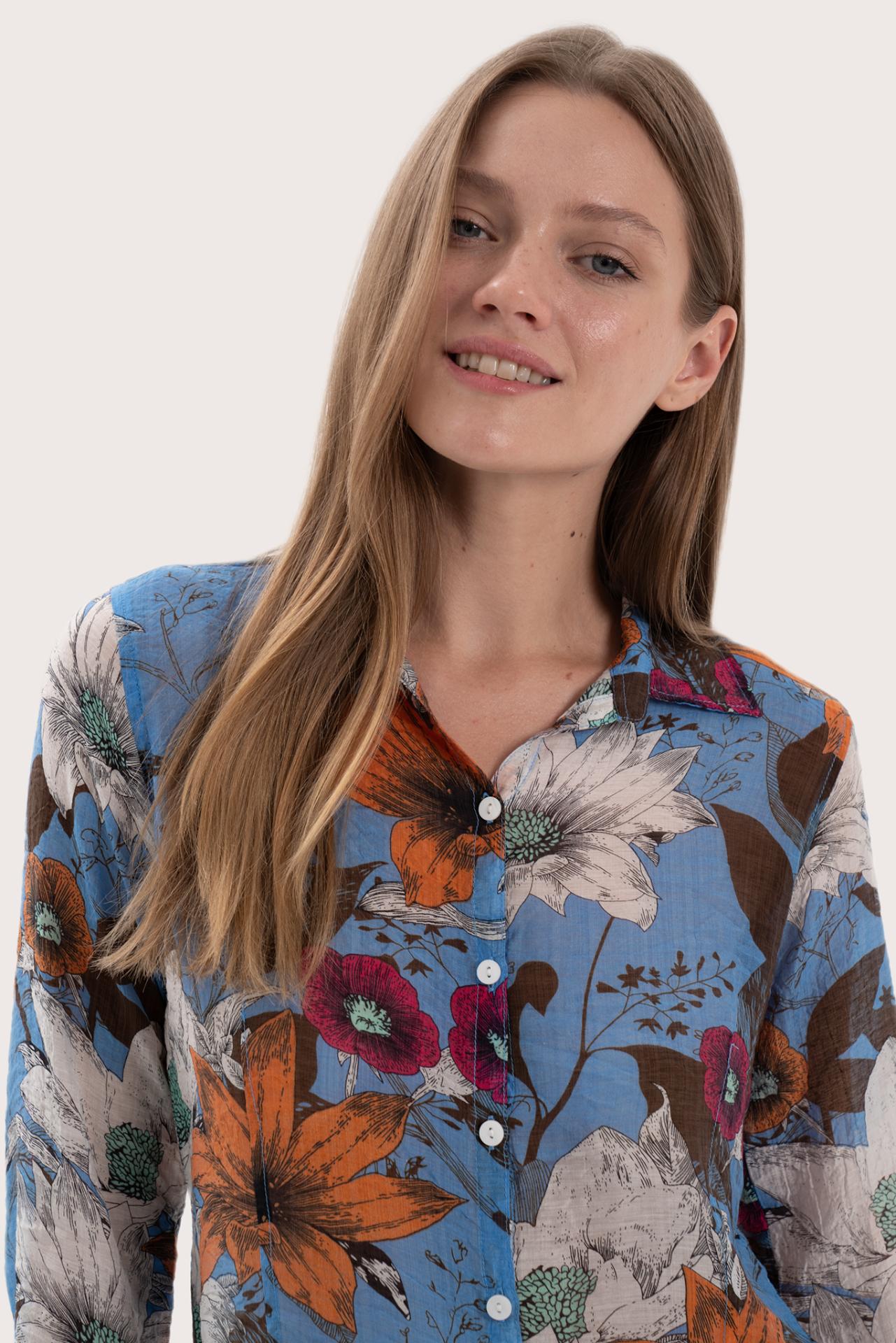 Close-up of the Daisy print and rayon nylon fabric detailing