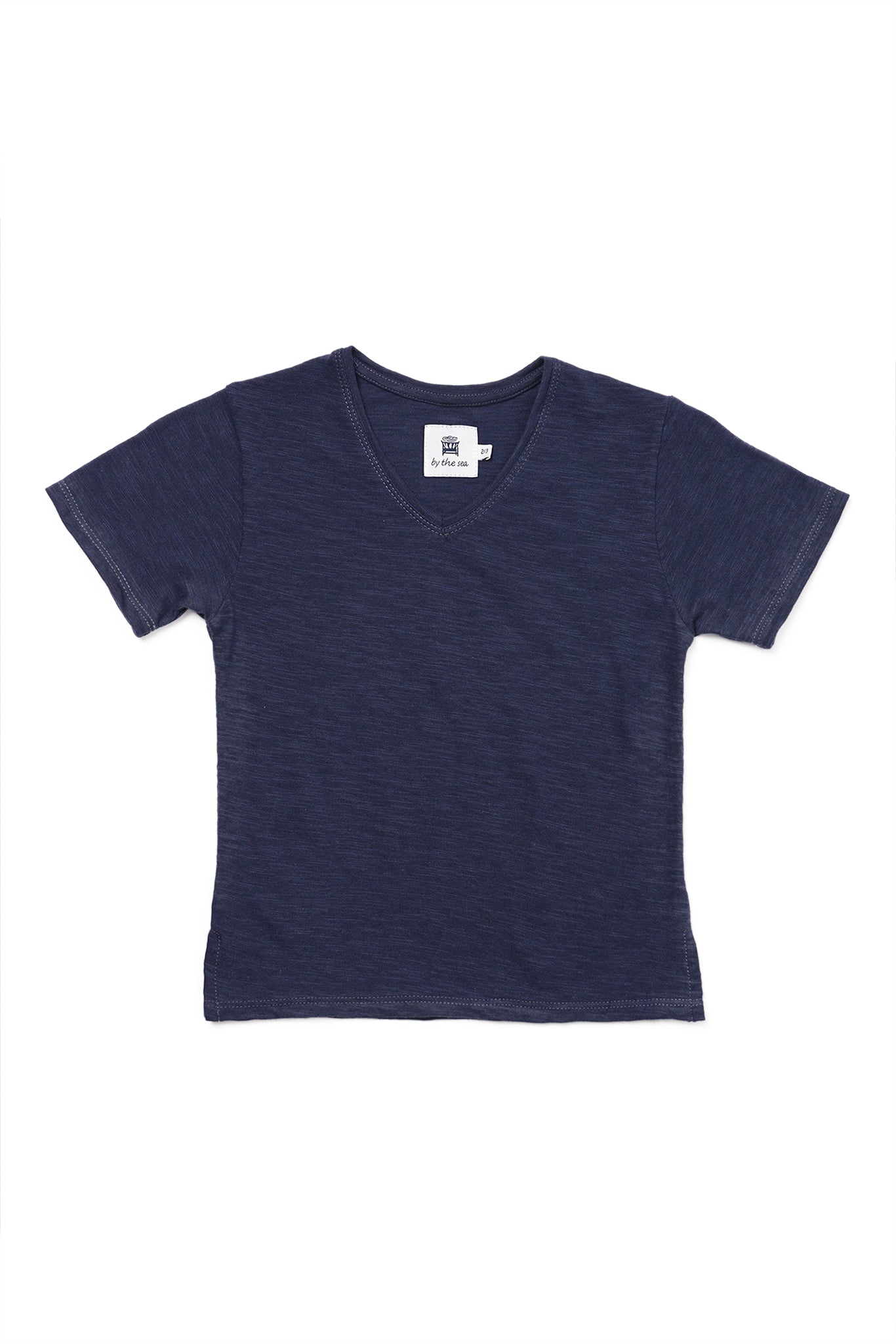 Short Sleeve V-neck T-shirt in Navy with a refined and relaxed everyday silhouette