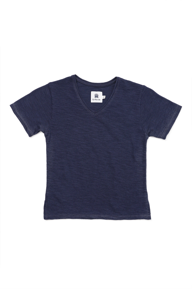 Short Sleeve V-neck T-shirt in Navy with a refined and relaxed everyday silhouette