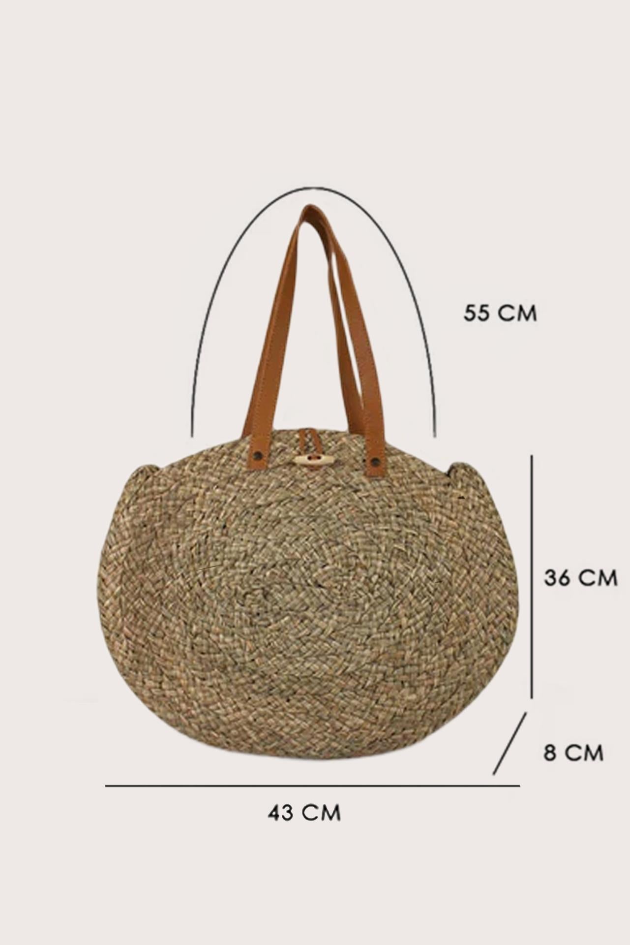Straw round bag shown with dimension reference highlighting size, scale, and proportions