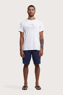 By The Sea Bali Watu T-shirt Bali Waves – refined men's resort tee with a relaxed, contemporary silhouette